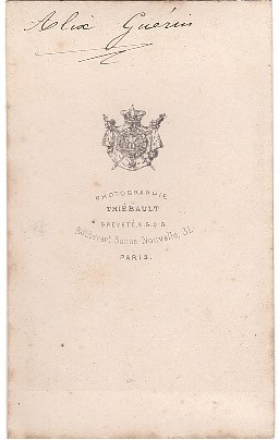 Alix Guérin au sortir de l'enfance