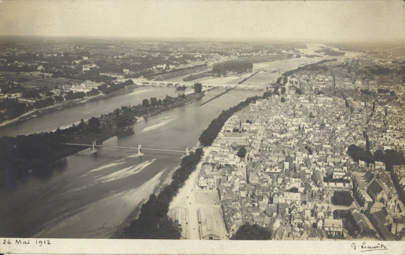 Vue aérienne de Tours