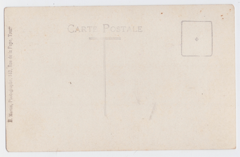 Militaire du 66e et sa femme