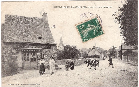 Saint-Pierre-la-Cour- Rue Principale