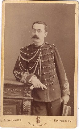 Capitaine d'artillerie - Aide de camp d'un état-major