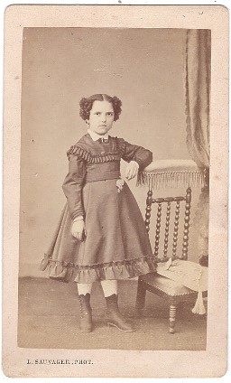 Célestine Pruneau au sortir de l'enfance