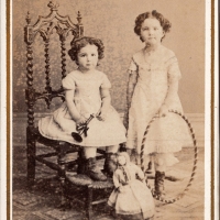 Gondran 1867 Coll MK cdv 2 filles au cerceau