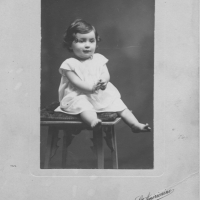 Studio photo Lyon 1930 recto