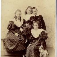 VERT CABINET 006 RECTO