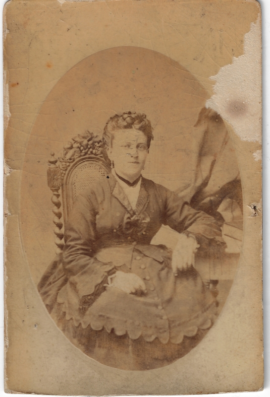 Femme assise