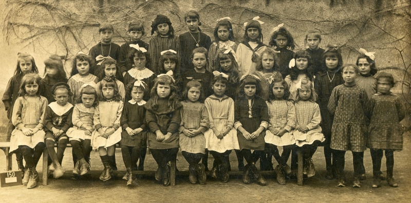 Photo d'une classe de filles