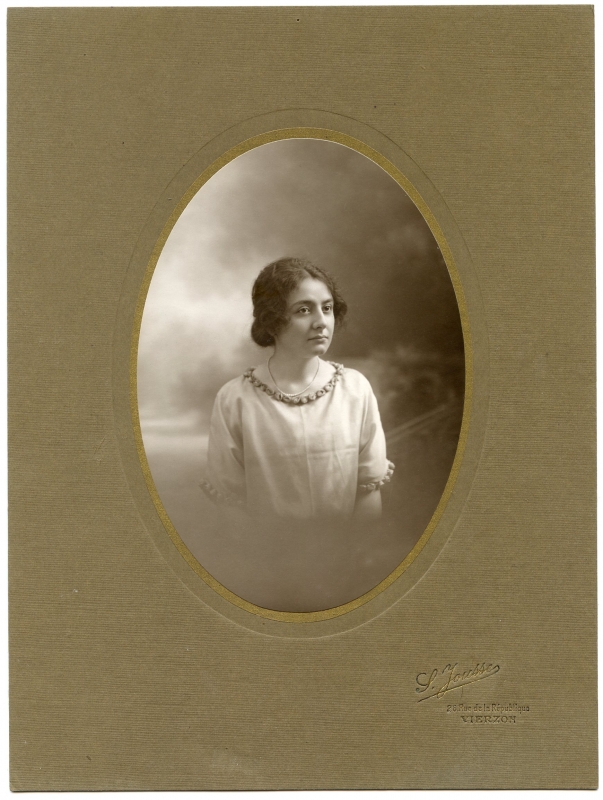 Portrait d'une jeune femme