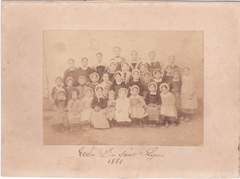 Photographie scolaire (école de filles)