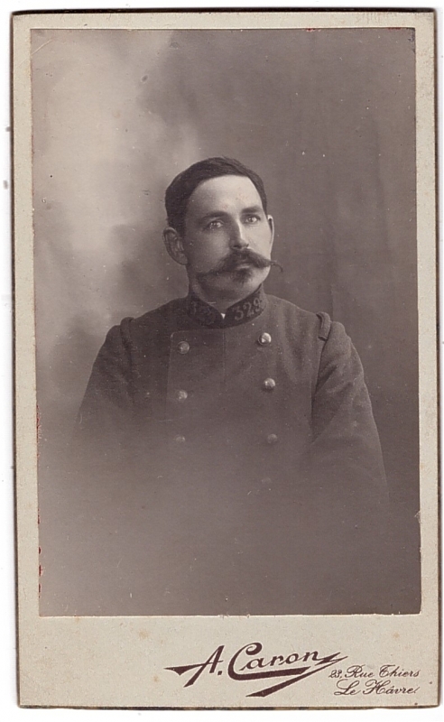 Soldat du 329e