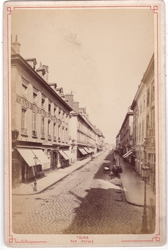 Tours - Rue Royale