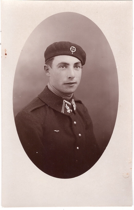 Soldat de l'aéronautique militaire (portrait en buste)