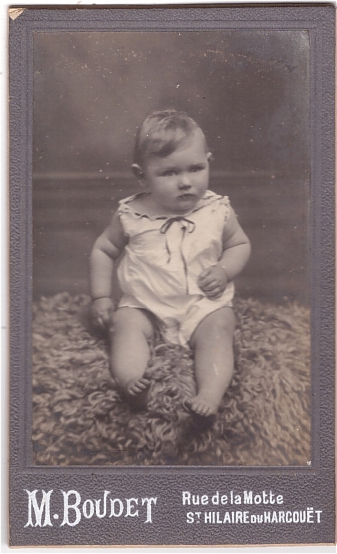 André Heslouin, bébé