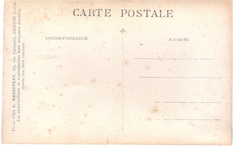 Cinq femmes posant en atelier