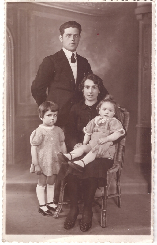 Couple et leurs deux enfants