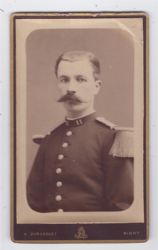 Sous-lieutenant du 11e régiment d'infanterie