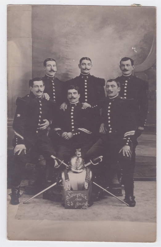 Groupe de 6 militaires - 8e cuirassiers