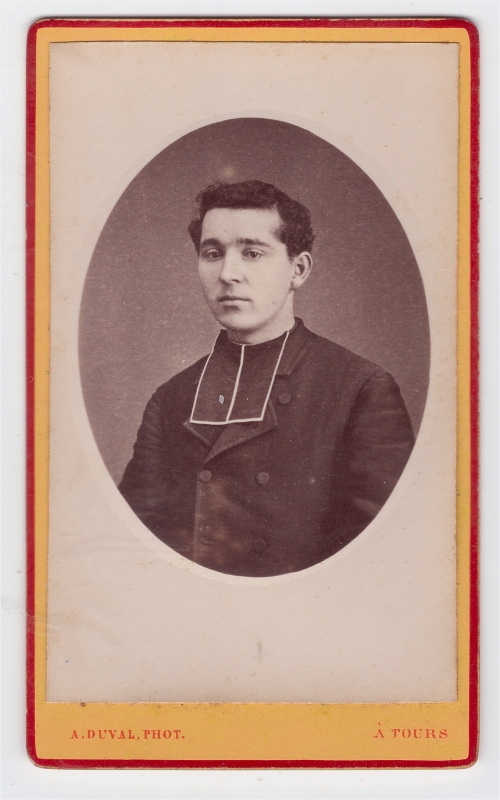 Jeune prêtre