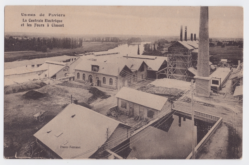 Usine de Paviers à Crouzilles