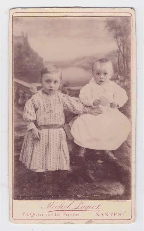 Deux enfants (frères ?)