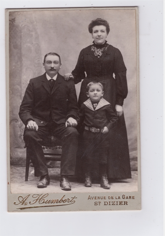 M. et Mme Grégoire et leur fils