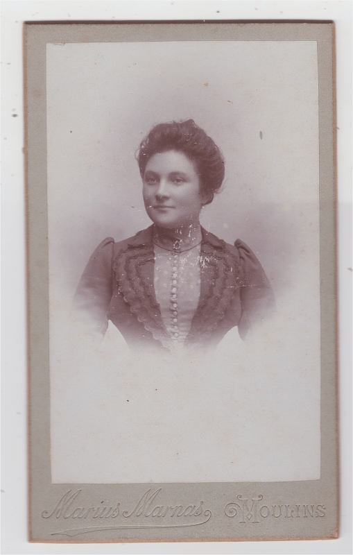Femme en buste