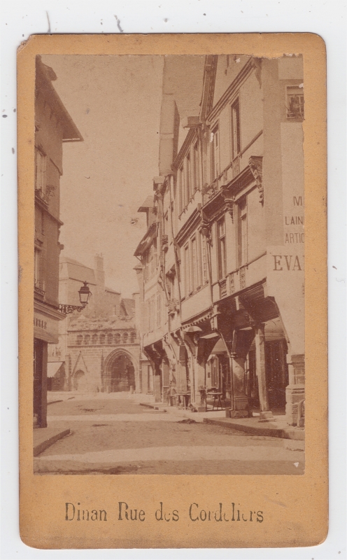 Dinan - rue des Cordeliers.