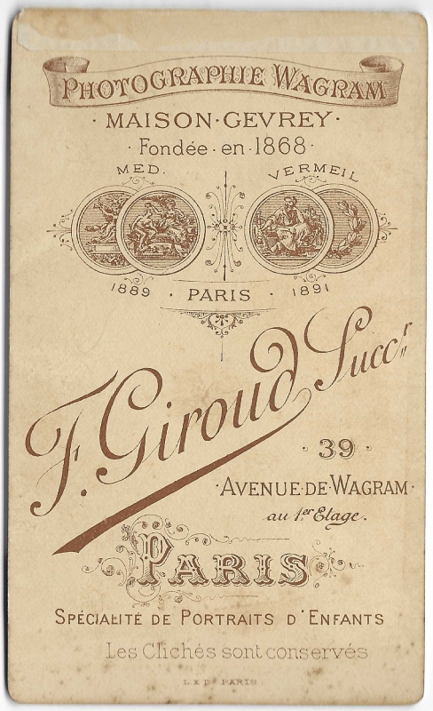 Trois portraits de femme