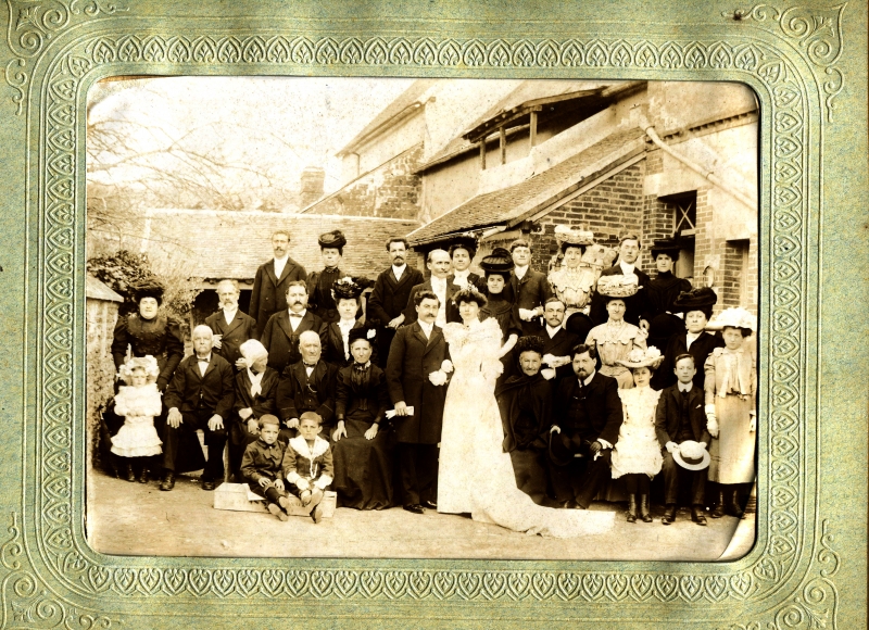 Groupe de noces en 1907