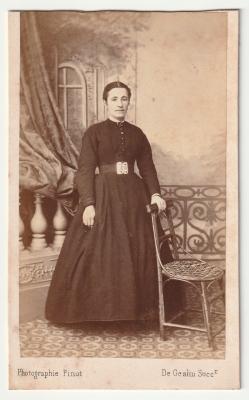 De Geslin femme R