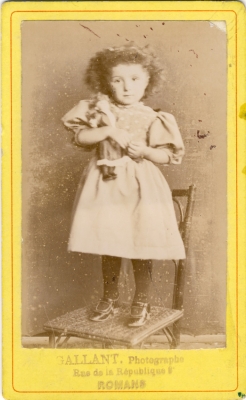 photo Marguerite enfant par Galland